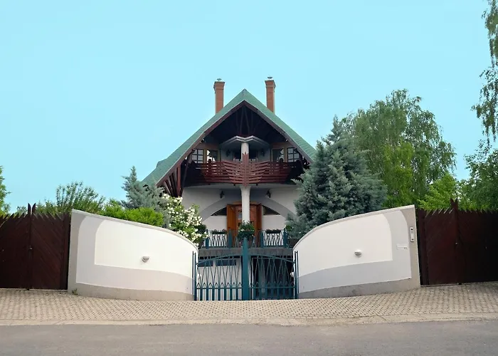 Casa vacanze Luxusvilla Balatonszárszó Balatonszarszo